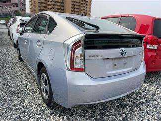 2013 Toyota Prius - Thumbnail