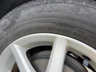 2013 Toyota Aqua - Thumbnail