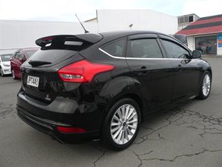 2016 Ford Focus - Thumbnail