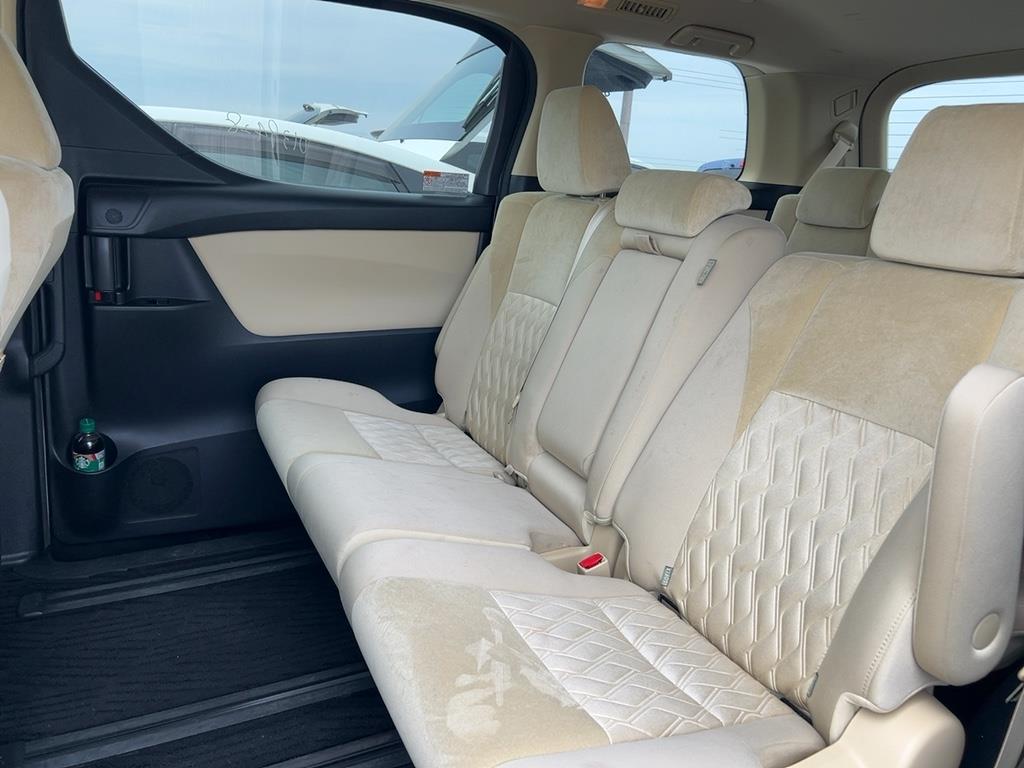 2022 Toyota Alphard