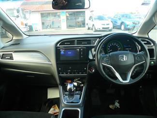 2015 Honda FIT SHUTTLE - Thumbnail