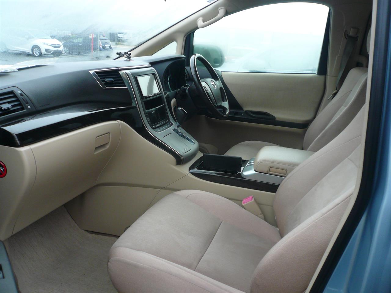 2014 Toyota VELLFIRE