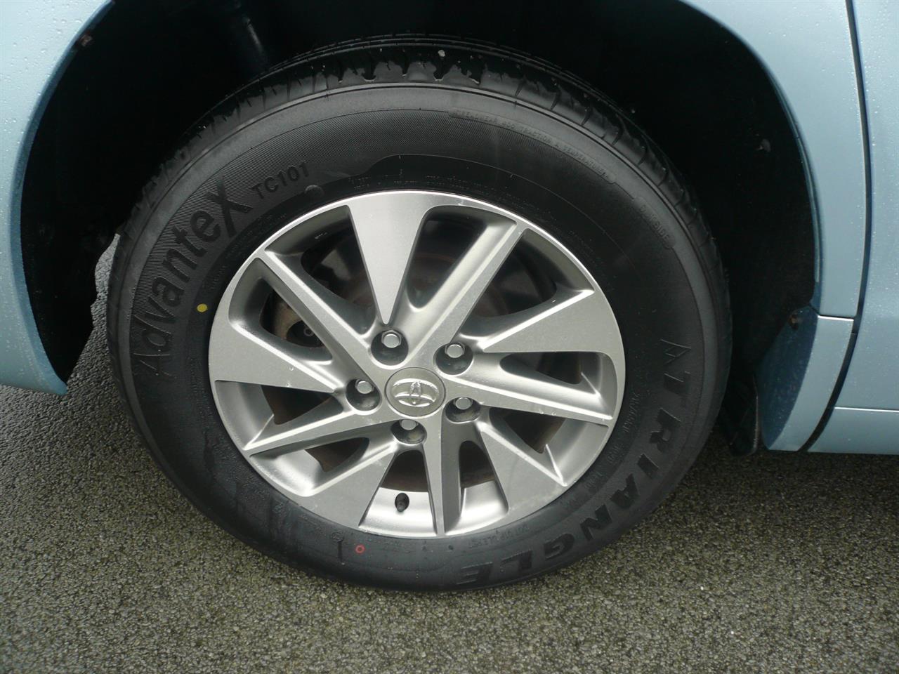 2014 Toyota VELLFIRE