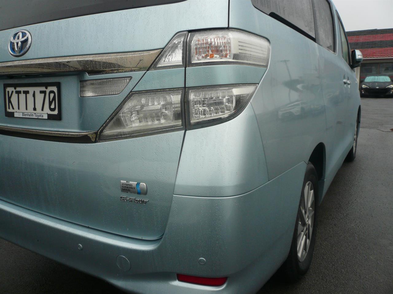 2014 Toyota VELLFIRE