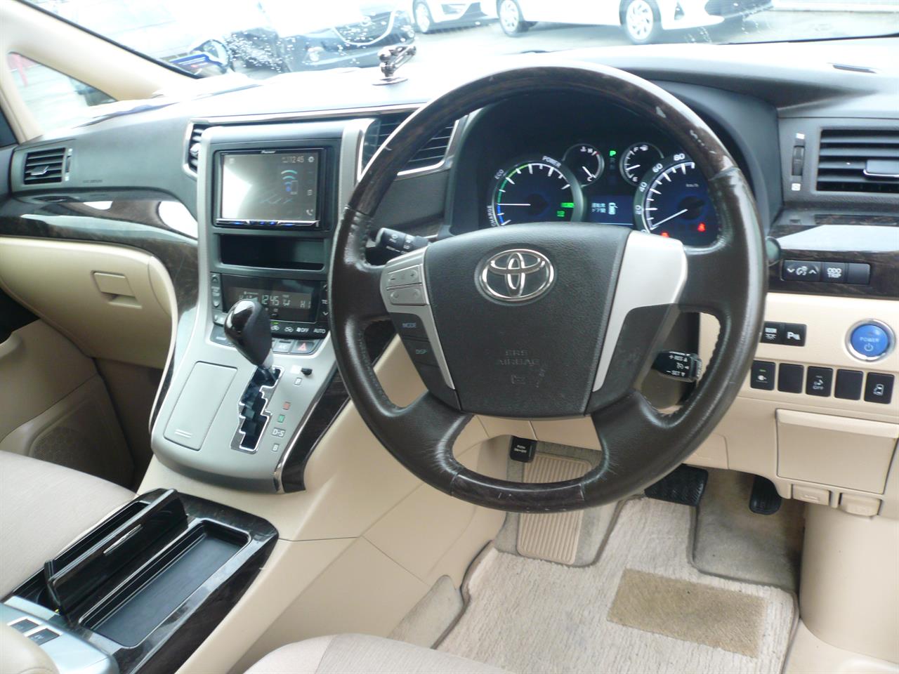 2014 Toyota VELLFIRE