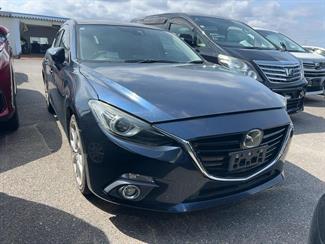 2013 Mazda Axela