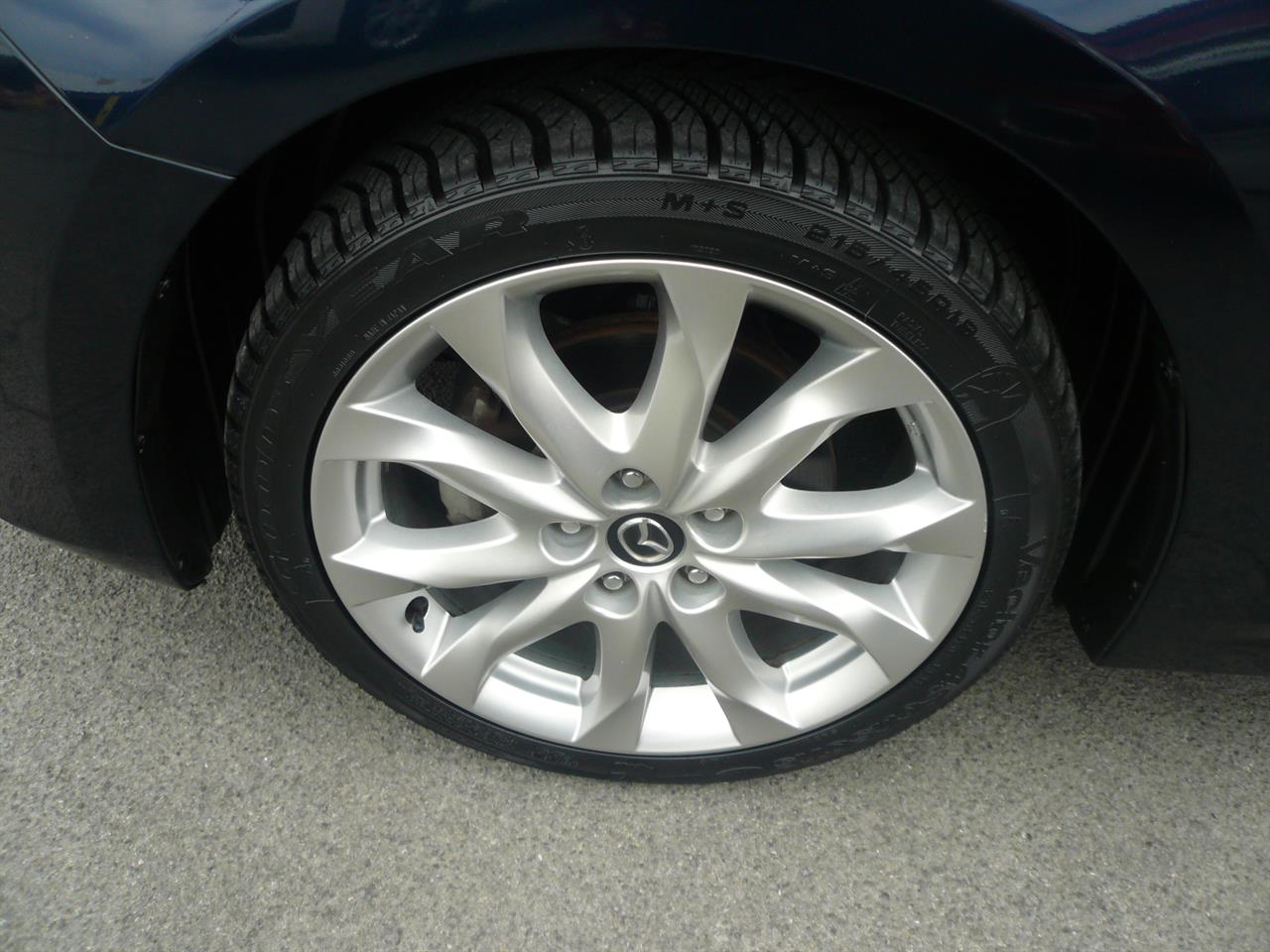 2013 Mazda Axela