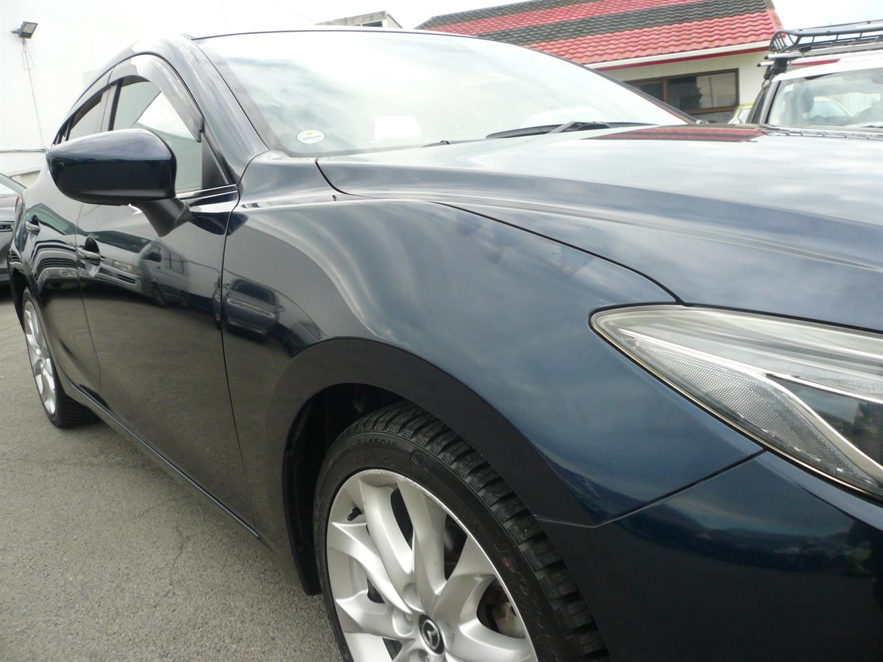 2013 Mazda Axela