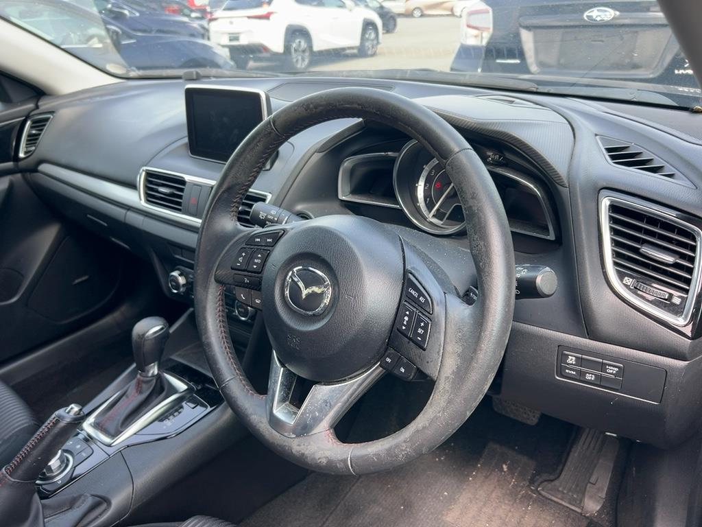 2013 Mazda Axela
