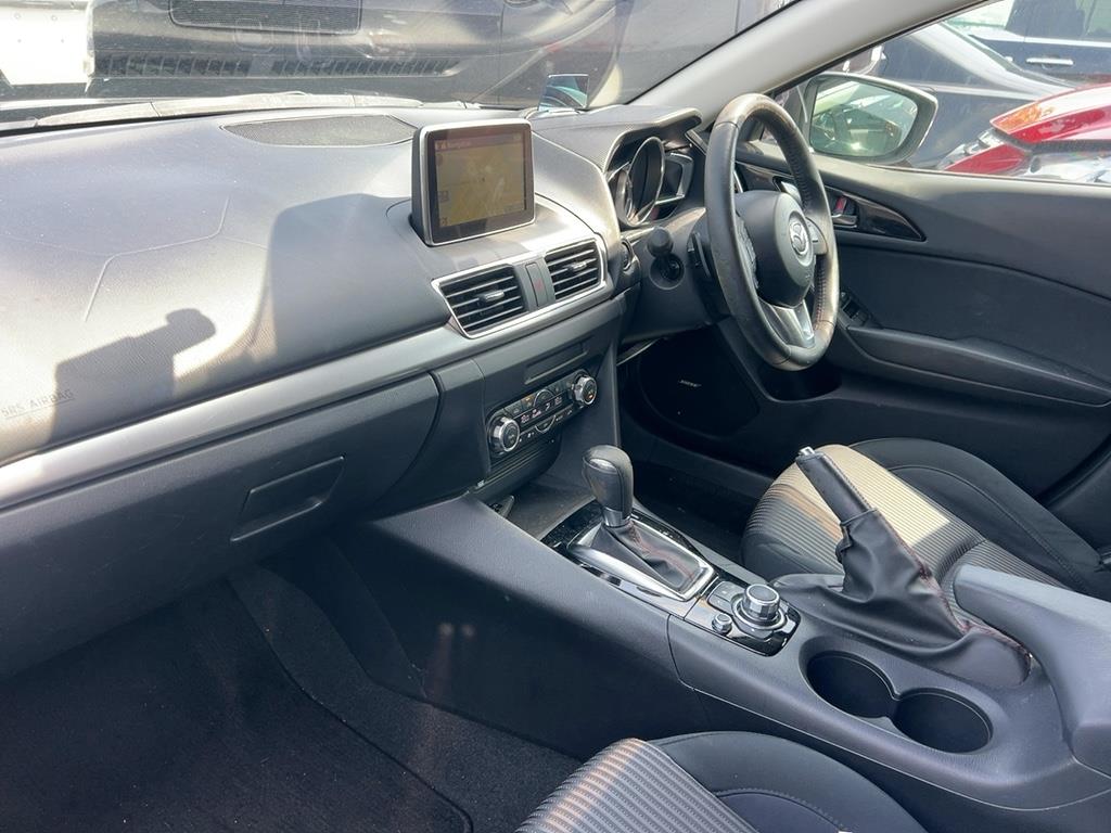 2013 Mazda Axela