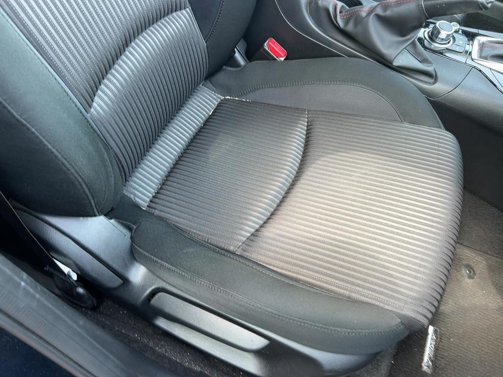 2013 Mazda Axela