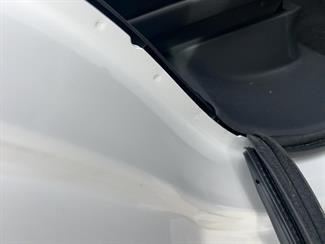 2013 Mitsubishi Outlander phev - Thumbnail