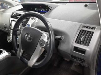 2012 Toyota Prius - Thumbnail