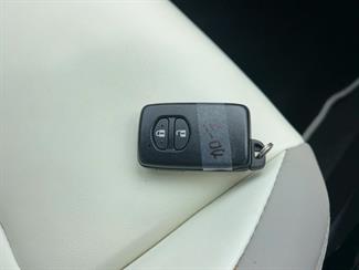 2018 Toyota COROLLA - Thumbnail