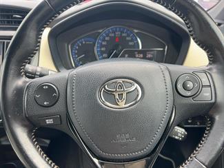 2018 Toyota COROLLA - Thumbnail