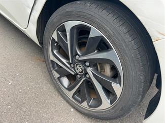 2016 Toyota AURIS - Thumbnail