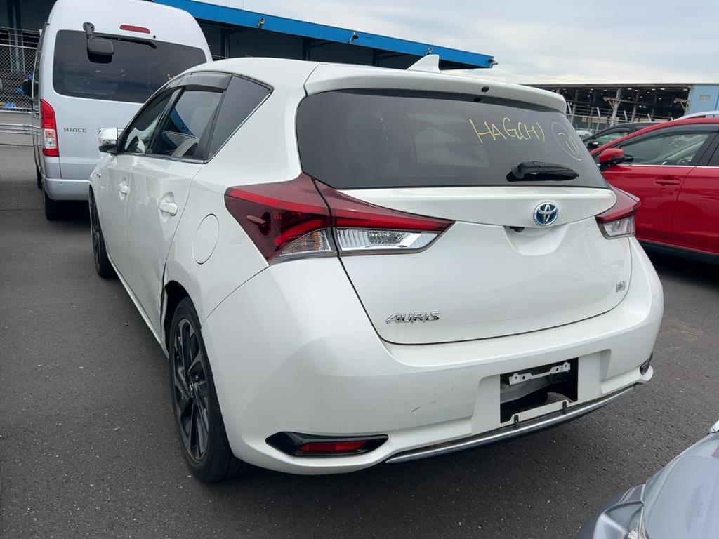2016 Toyota AURIS