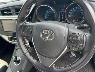 2016 Toyota AURIS - Thumbnail