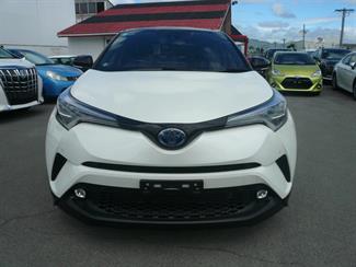 2018 Toyota C-HR - Thumbnail