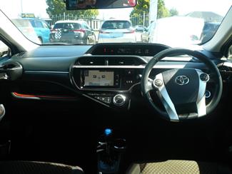 2016 Toyota Aqua - Thumbnail