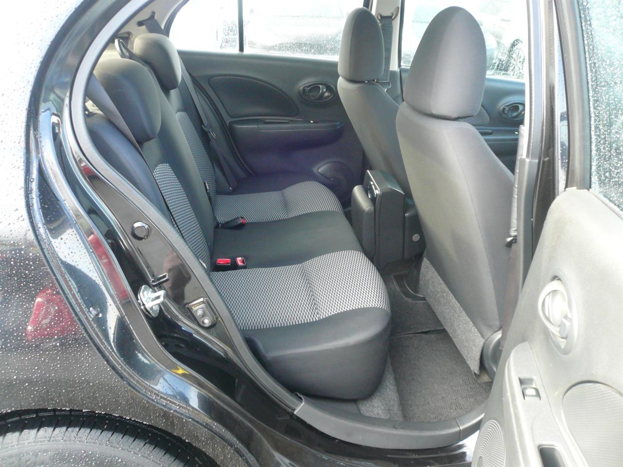 2015 Nissan March