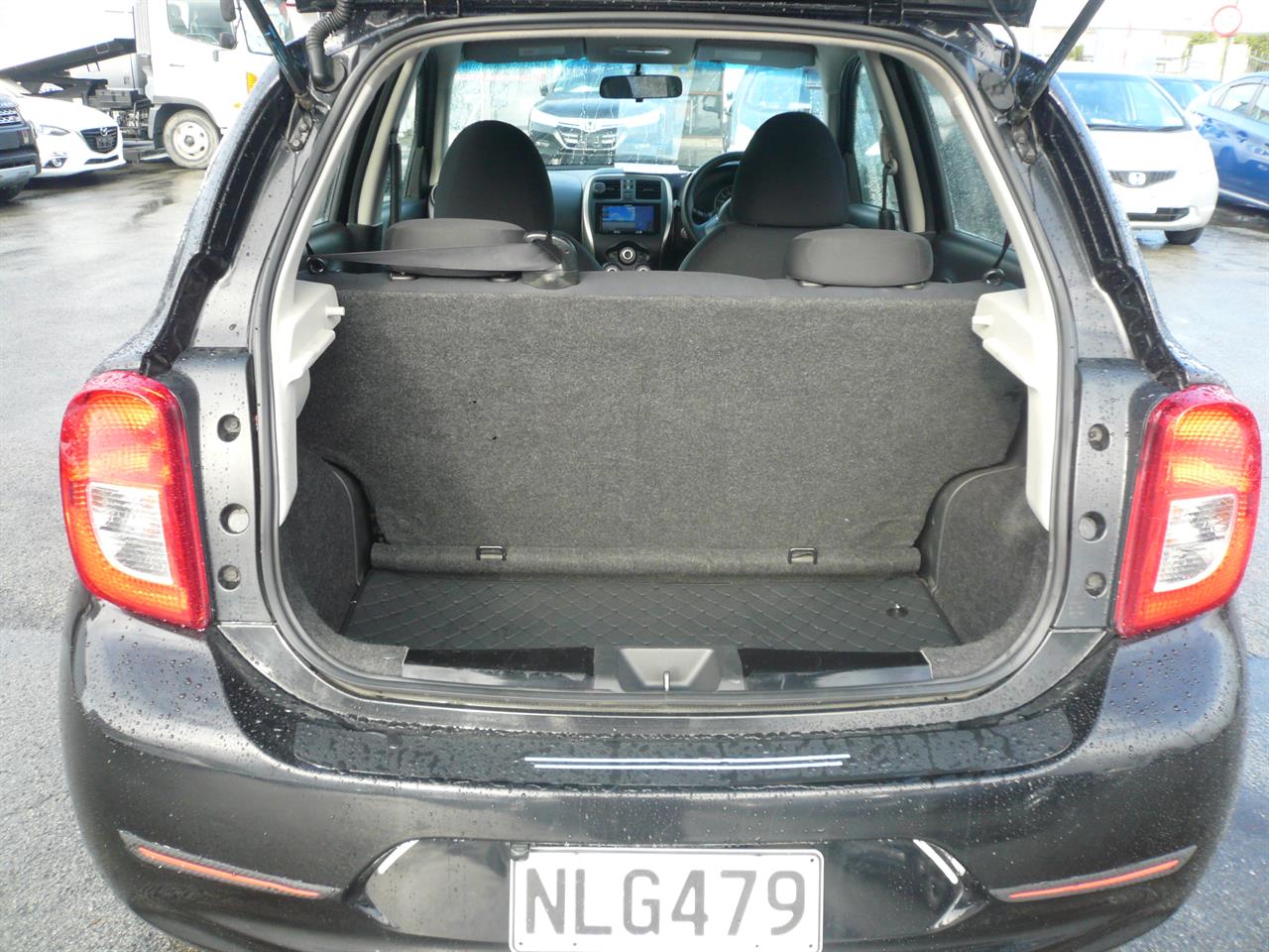 2015 Nissan March