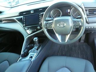 2020 Toyota Camry - Thumbnail
