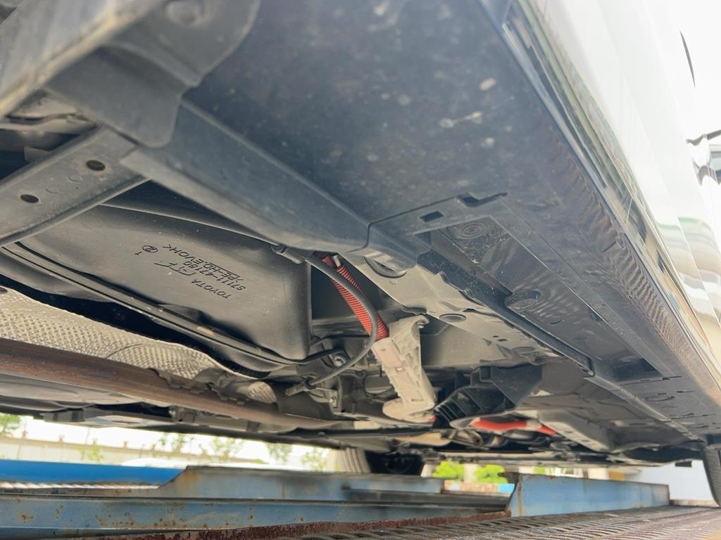 2021 Toyota PRIUS ALPHA