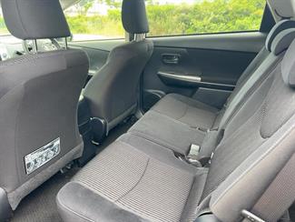 2021 Toyota PRIUS ALPHA - Thumbnail