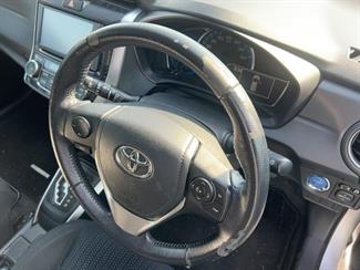 2013 Toyota Corolla Fielder 1500cc Hybrid - Thumbnail