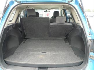 2010 Nissan WINGROAD - Thumbnail