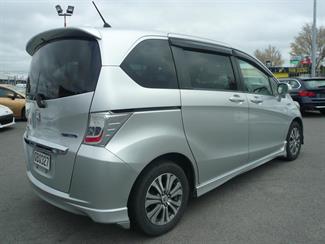 2012 Honda Freed - Thumbnail