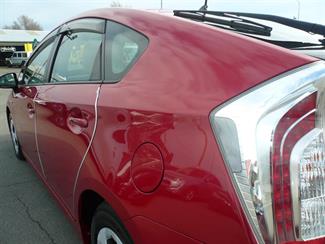 2014 Toyota Prius - Thumbnail