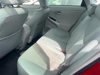 2014 Toyota Prius - Thumbnail