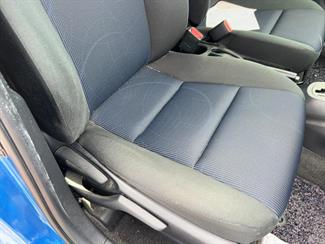 2015 Toyota Aqua - Thumbnail