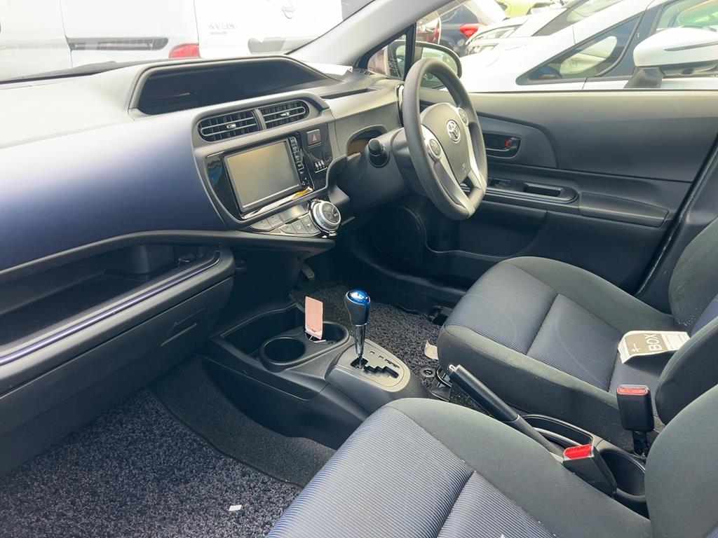 2015 Toyota Aqua