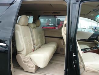 2013 Toyota Alphard - Thumbnail