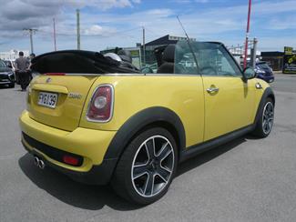 2011 Mini cooper nz new convertible - Thumbnail