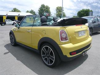2011 Mini cooper nz new convertible - Thumbnail