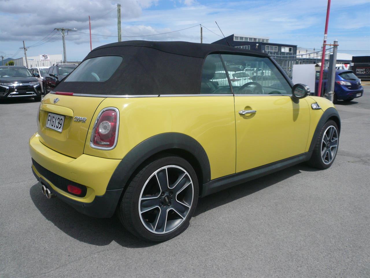2011 Mini cooper nz new convertible