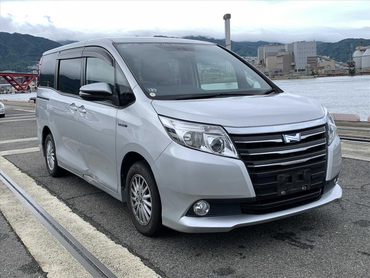 2014 Toyota Noah