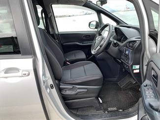 2014 Toyota Noah - Thumbnail