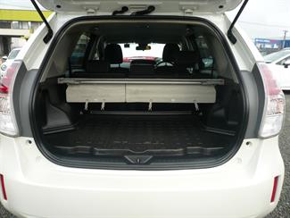 2020 Toyota Prius - Thumbnail