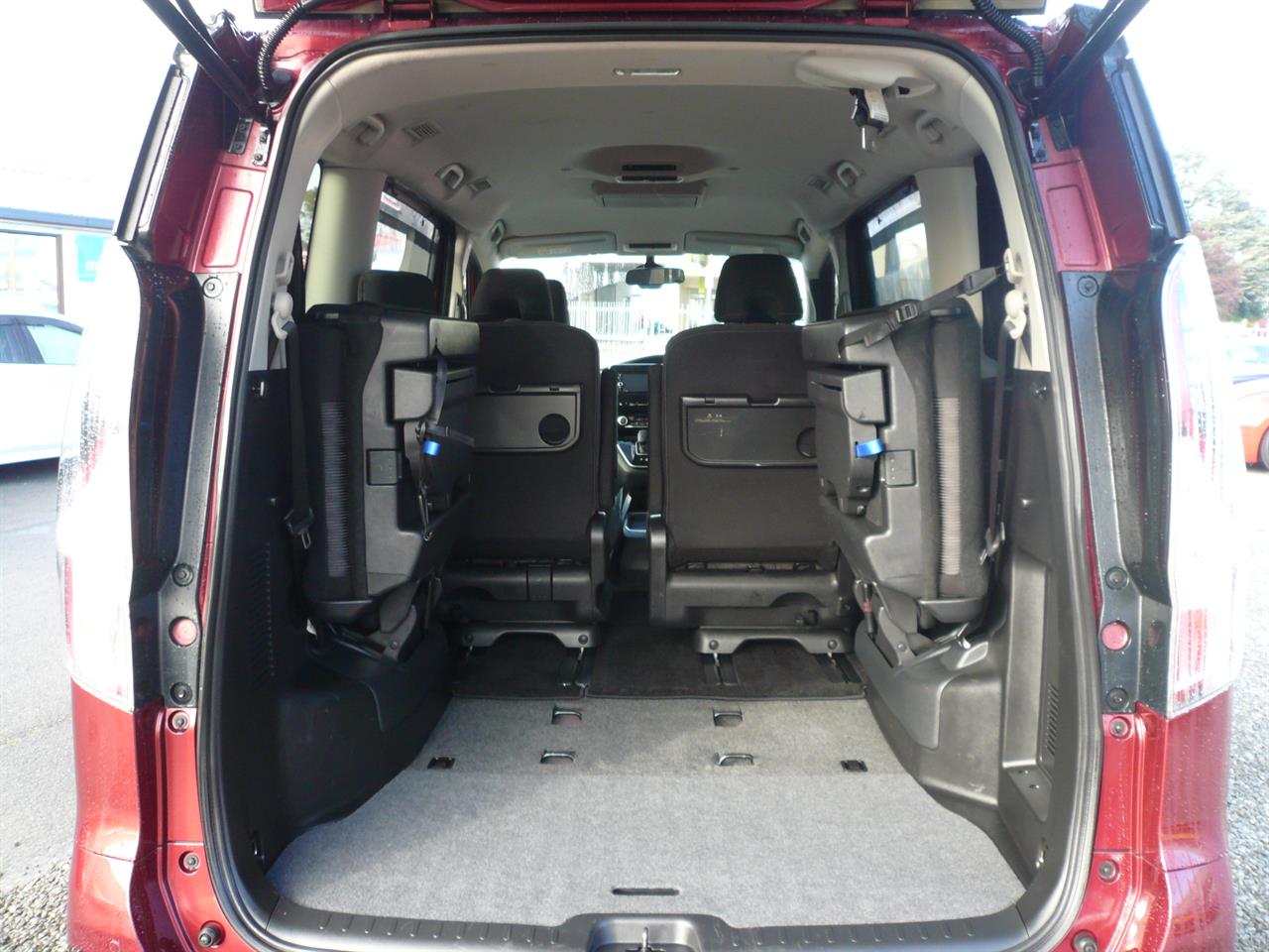 2020 Nissan SERENA