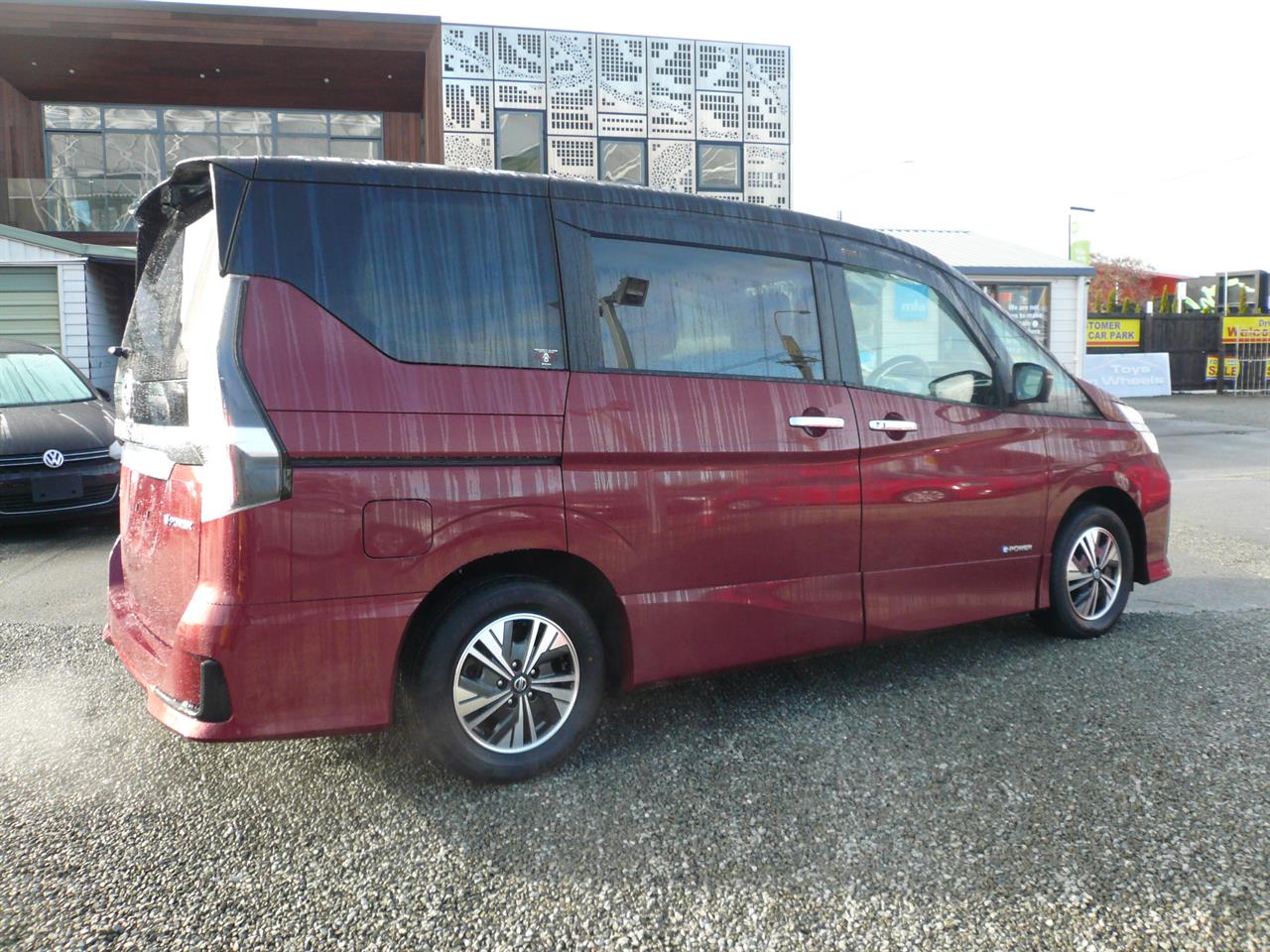 2020 Nissan SERENA