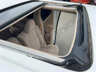 2012 Toyota VELLFIRE - Thumbnail