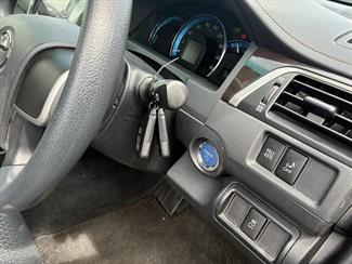 2013 Toyota Camry - Thumbnail