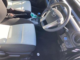 2014 Toyota Aqua - Thumbnail