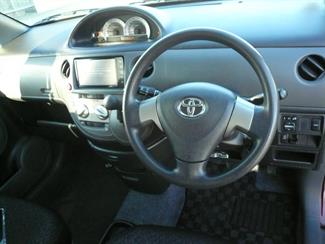 2014 Toyota SIENTA - Thumbnail