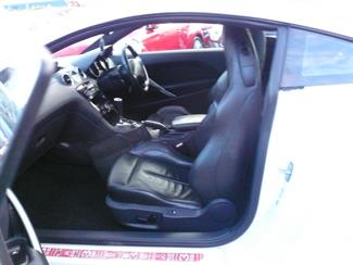2011 Peugeot RCZ - Thumbnail